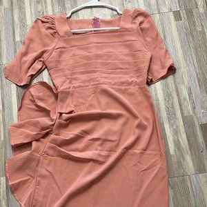 Universa Sleeveless Linen Blend Dress